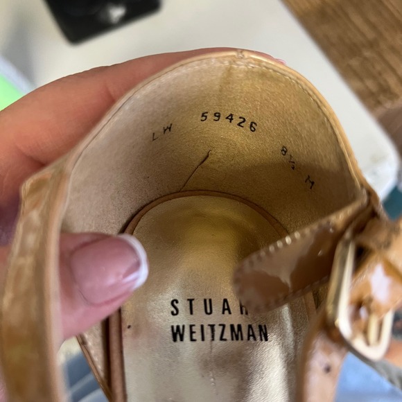 Stuart Weitzman Platform Sandals Heels Clear Lucite Heel Beige Patent Leather - Picture 8 of 9